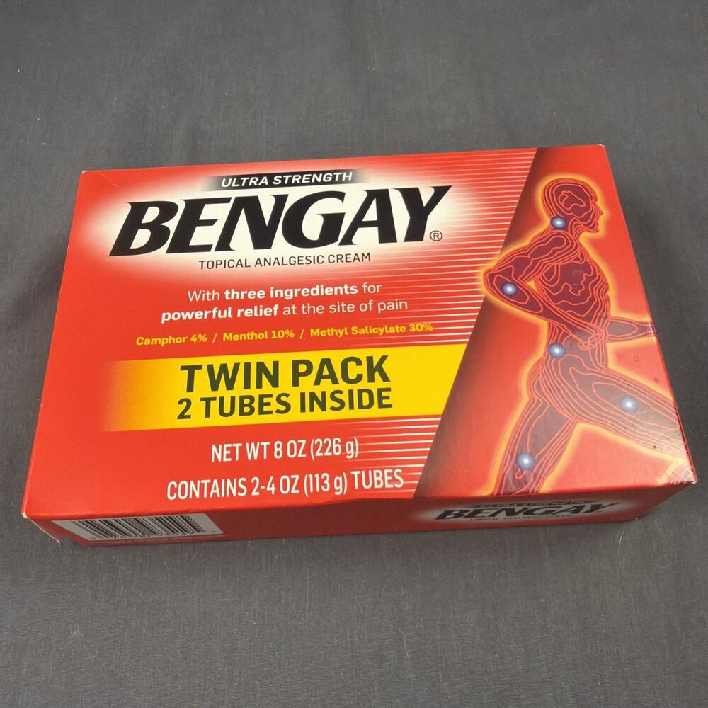 Bengay Ultra Strength Pain Relieving Cream, 2 x 4 oz Tubes